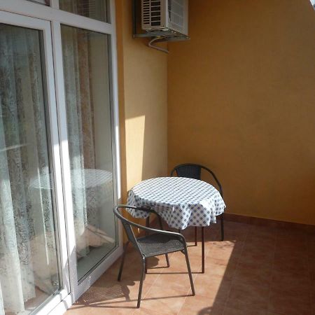 Apartments & Rooms Milka Umag Ngoại thất bức ảnh