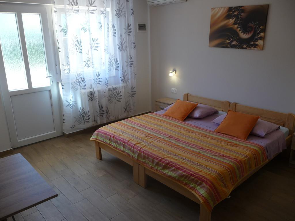Apartments & Rooms Milka Umag Ngoại thất bức ảnh
