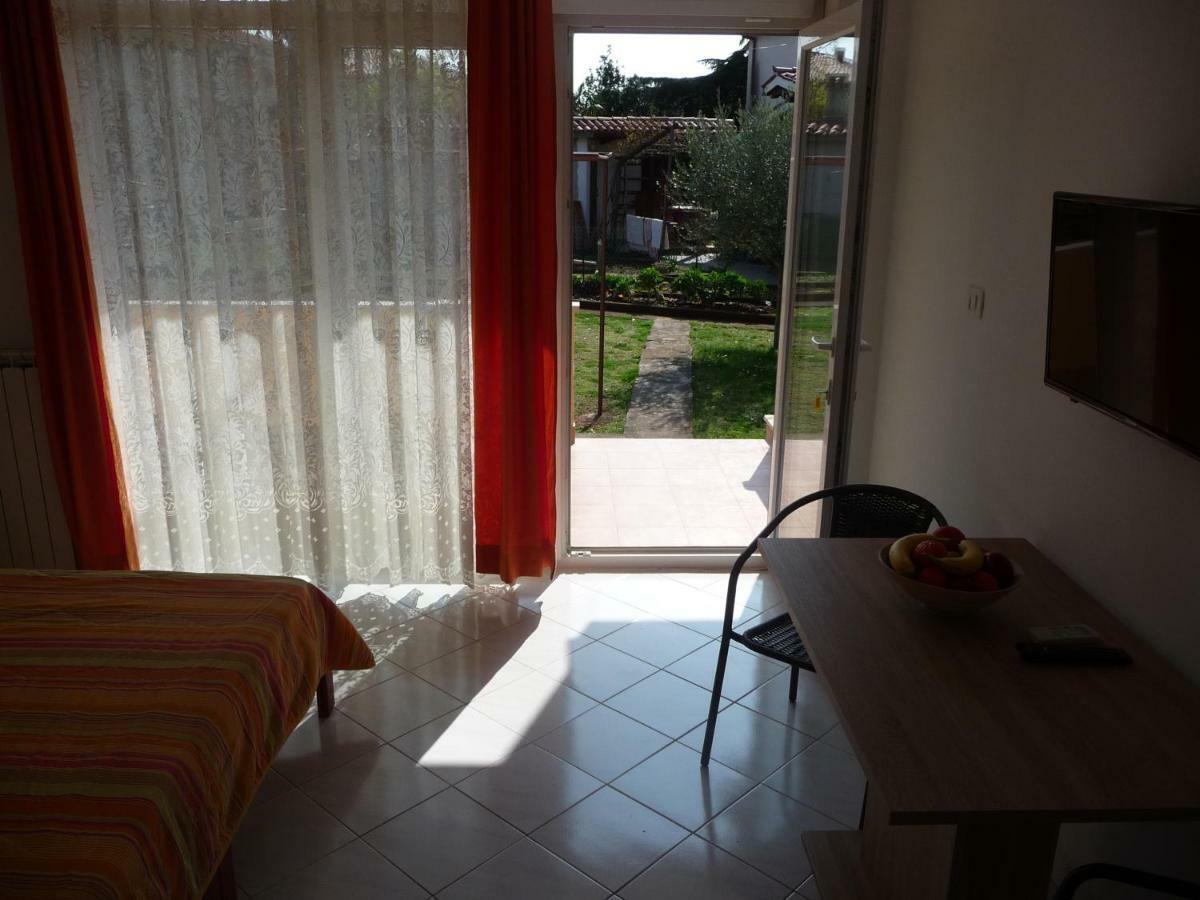 Apartments & Rooms Milka Umag Ngoại thất bức ảnh